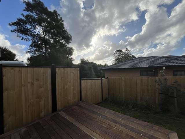 53 Raupeti Lane, 11401, Waitakere City