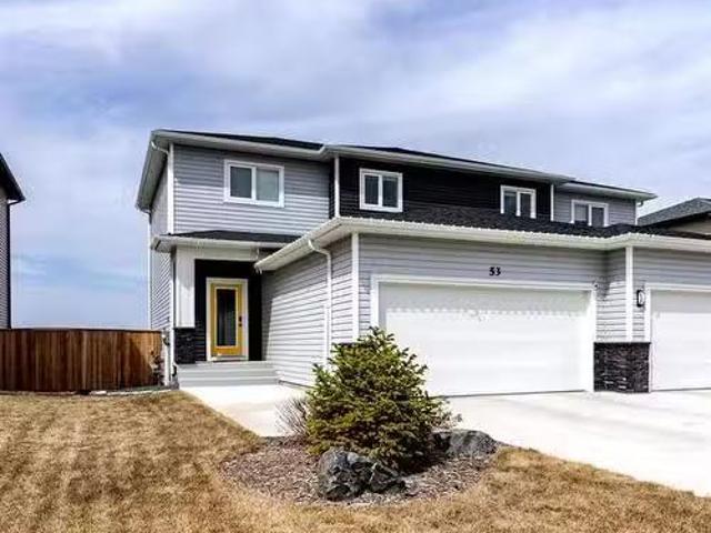 53 River Ridge Dr, Lorette, MB, R5K 1G8 house for sale List.