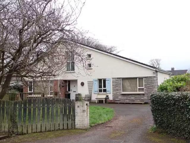 53 Scroggy Road