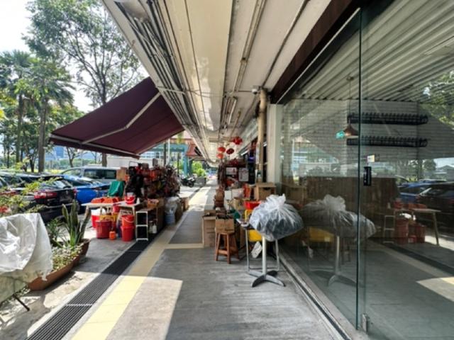 53 Sims Place Food & Beverage For Sale, $2,899,9991,625 sqft $1,785.00 psf