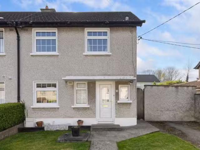 53 St Anne's Park, Shankill, Dublin 18, D18EY76 is for sale