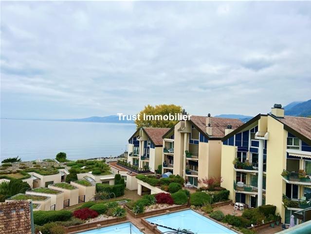 5005. Exklusiv Penthouse mit herrlichem Ausblick in Villeneuve