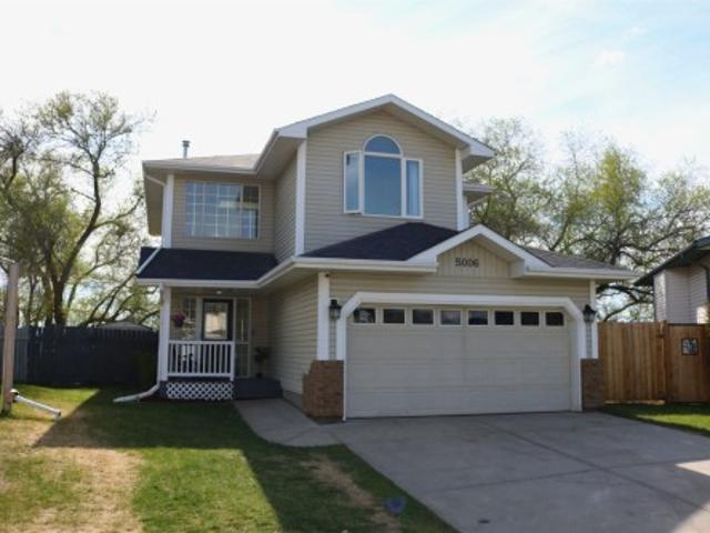 5006 59 Street, Beaumont, AB, T4X 1B7 house for sale | Listing ID E4488 | Royal LePage