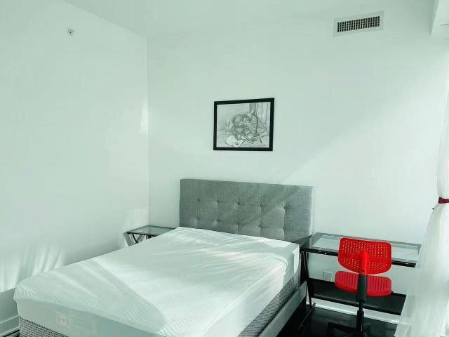 5009 15 Grenville Street, Toronto | Leased, C12857 | Condos. Ca