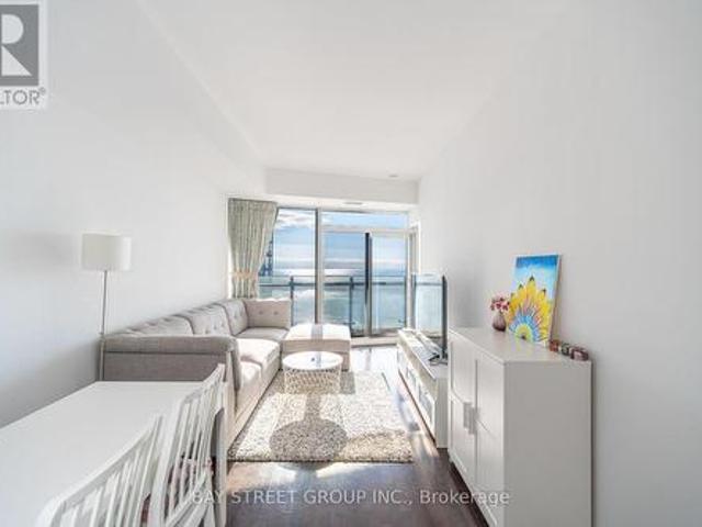 5003 12 York Street, Toronto, ON, M5J 0A9 condo for sale | Listing ID C11969 | Royal LePage