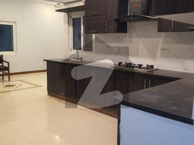 500yards upper portion for rent in dha phase 7. Kh e badban. Best for small family