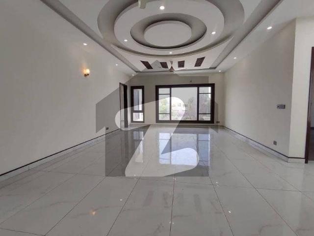 500yards most luxurious and architecture ultra modern style double story bungalow upper portion for rent in dha phase 8