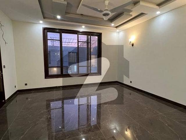 500yards most luxurious and architecture ultra modern style double story bungalow upper portion for rent in dha phase 8. Most elite class location in dha karachi