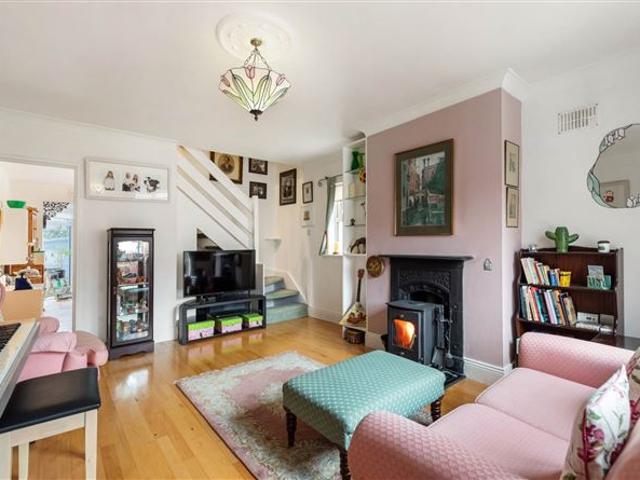 500,000 | 160 Castlefarm, Dublin 18 Knight Frank 4980 MyHome. Ie Residential
