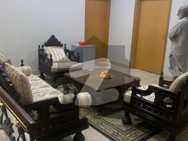500+ front & rear two old houses off Touheed, near Zamzama Park, 3 feet above road level DHA Phase 5