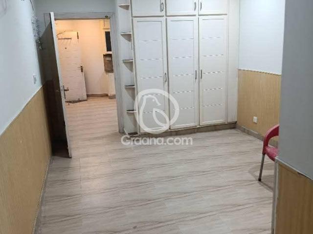 500 Ft² Flat for Rent