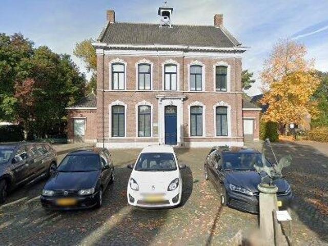 500 m2 office space for rent in Hilvarenbeek
