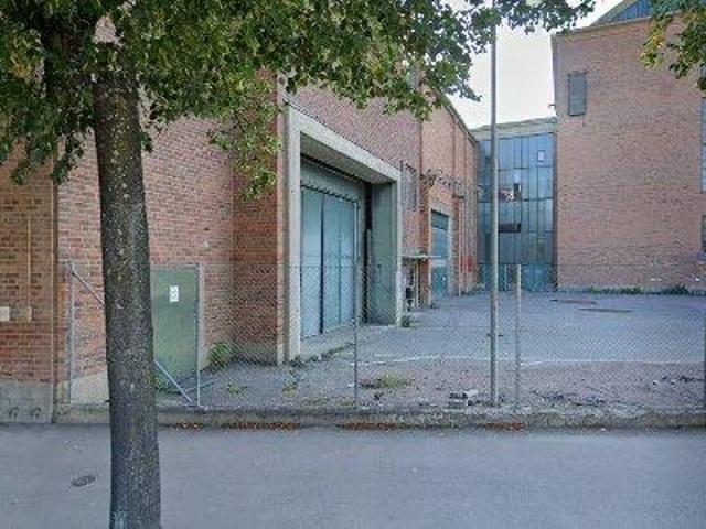 500 m2 lager uthyres i Västerås