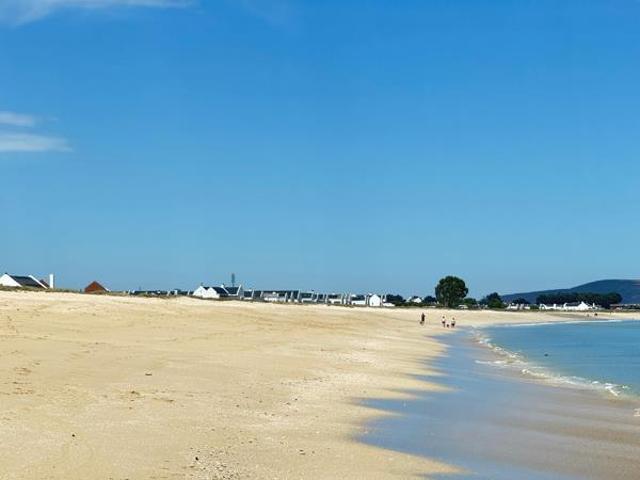 500 m² Land available in Velddrif