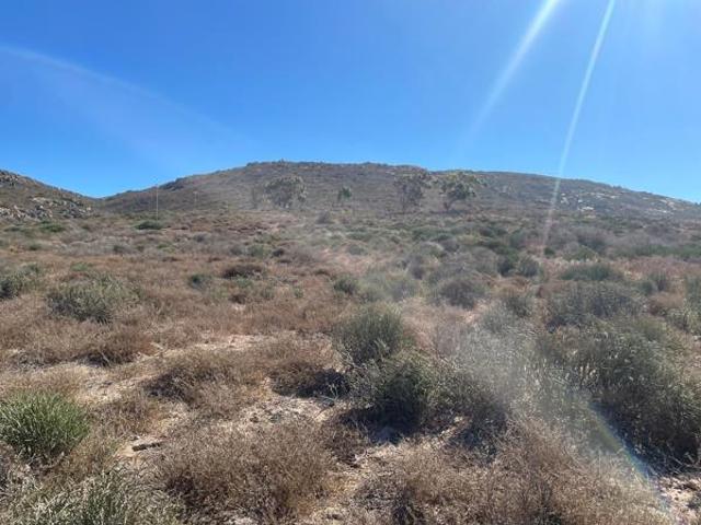 500 m² Land available in St Helena Views