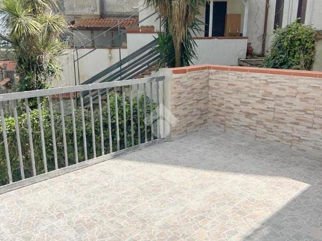 500 / mese, 100 Mq Tecnocasa.it 61220240