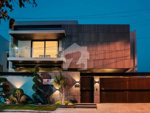 500 Square Yard Brand New Bungalow Available For Sale In Phase 8