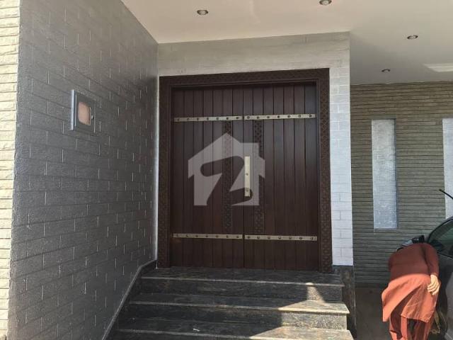 500 Square Yard Brand New House Available For Rent At DHA Phase 8