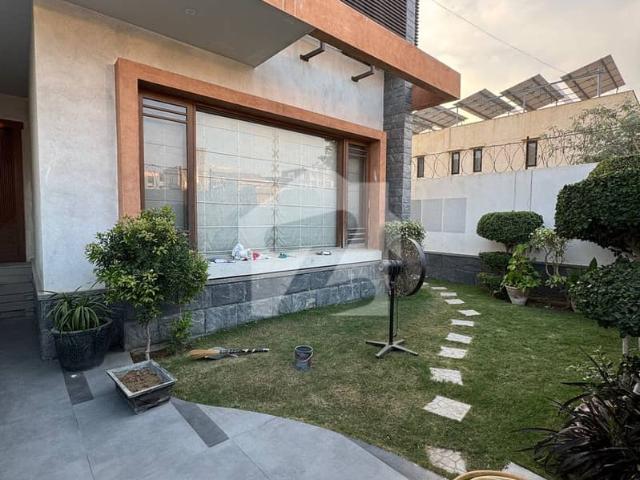 500 Square Yard Fully Furnished House Available For Rent At DHA Phase 8