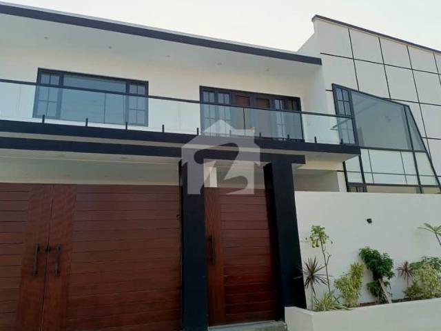 500 Square Yard House Available For Rent At DHA Phase 8