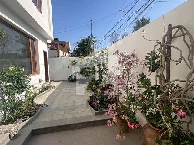 500 Square Yard House Available For Sale At DHA Phase 8