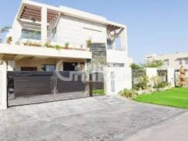500 Square Yard House for Rent in Karachi DHA Phase 8