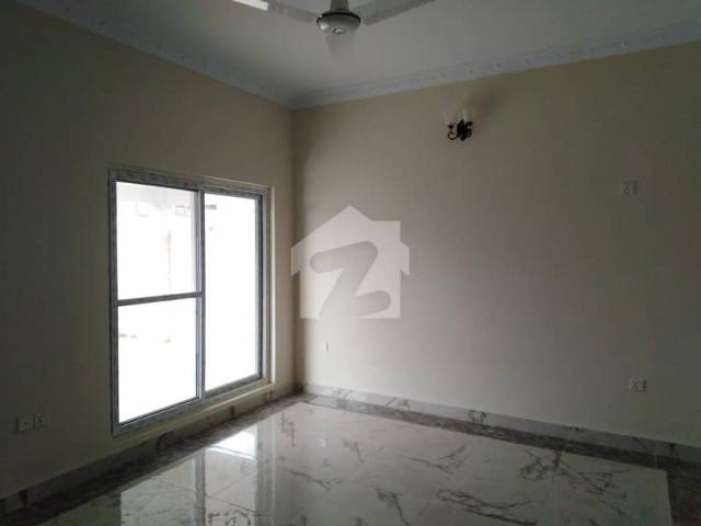 500 Square Yards House In Falcon Complex New Malir