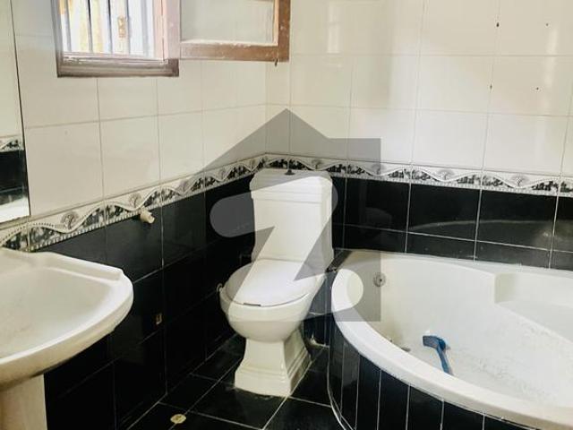 500 Square Yards House Is Available In Affordable Price In DHA Phase 5