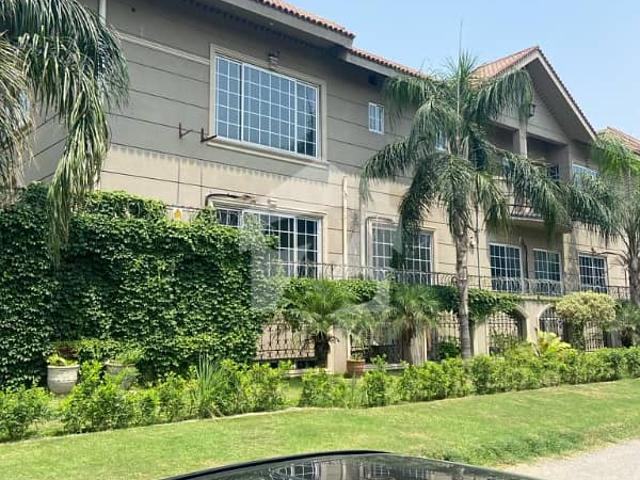 500 Square Yards Residential Plot In G 13 Is Available For Sale