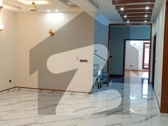 500 Square Yards Spacious House Available In DHA Phase 8 For sale DHA Phase 8