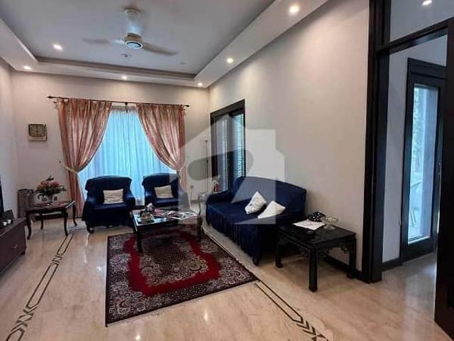 500 SQ Yard Villa Available For Rent