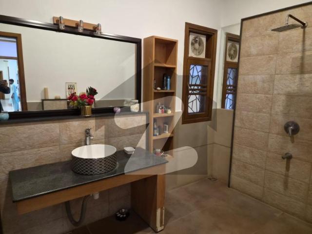 500 SQ yard villa Available for rent DHA Phase 6