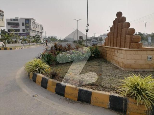 500 Sq Yards Bungalow, East Open, Well Maintained House is Available for Sale Falcon Complex New Malir