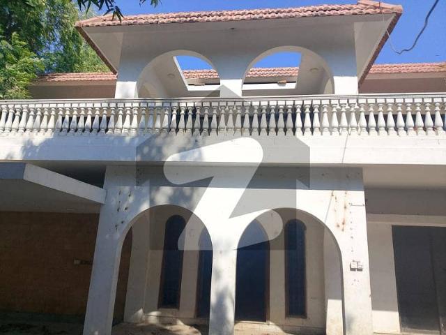 500 Sq Yards Bungalow For Rent Clifton Block 4 Ideal Location Opp. Chinese Consulate