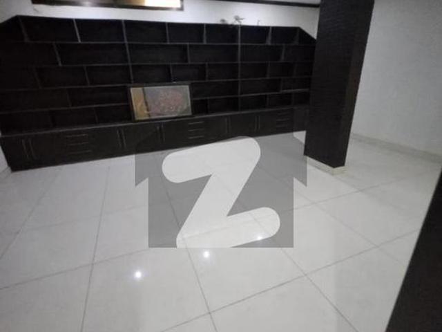 500 Sq. Yards Bungalow with Basement | 6 Bedrooms 2+4 | DHA Phase 8 D Cutting | Rent 6 Lac DHA Phase 8