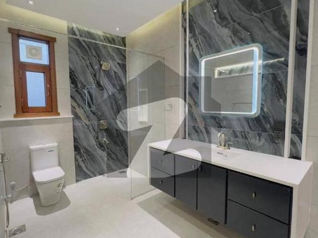 500 Sq. Yards Luxury Bungalow For Rent Corner Location, DHA Phase 5