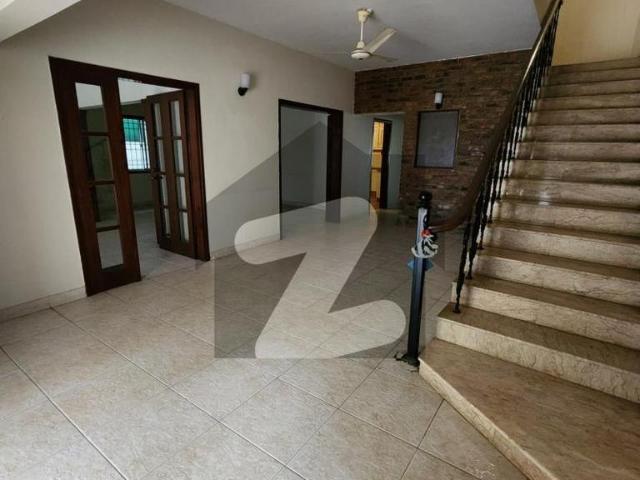 500 Sq. Yards Well Maintained Bungalow For Rent | DHA Phase 5, Karachi DHA Phase 5