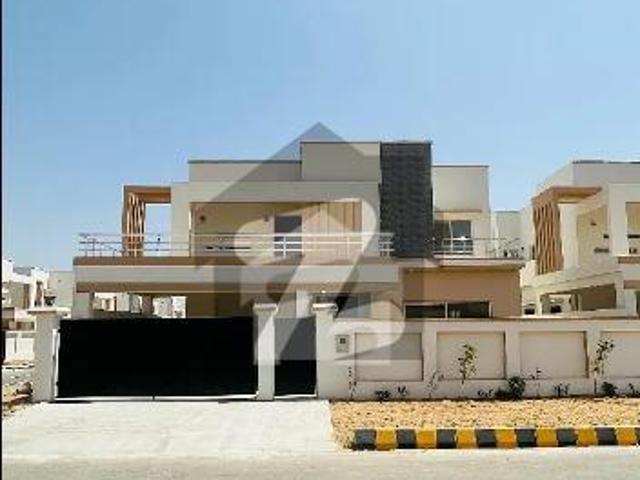 500 Sq. Yards Well Maintained House Available for Sale in Falcon Complex New Malir