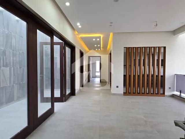 500 Sq. Yards Ultra Luxury Villa for Sale | 8 Bedrooms | Basement | A+ Construction Quality