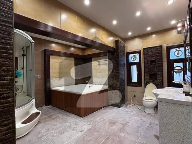 500 Sq. Yards Upper Portion For Rent DHA Phase 5 Near Zamzama Commercial