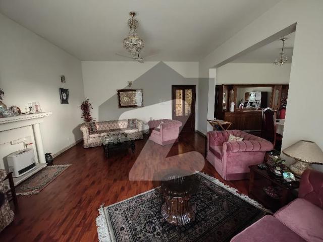 500 Sq. Yd. Corner House For Sale F/11 Islamabad F 11