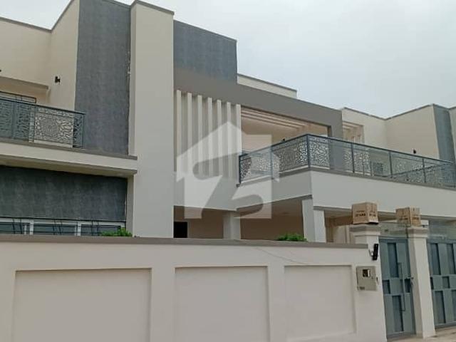 500 sq yd corner with 120 ft road on quick payment: owners group