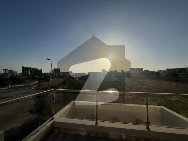 500 Sq Yd Designer 6 Bedroom Park Facing Villa with Basement for Rent Precinct 4, Bahria Town Karachi, with Park, Mosque & Midway Commercial nearby close to Entrance. Bahria Town Precinct 4