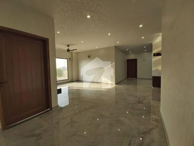 500 Sq Yd Luxury Villa For Sale Precinct 17, Near Ali Villa, Bahria Town Karachi