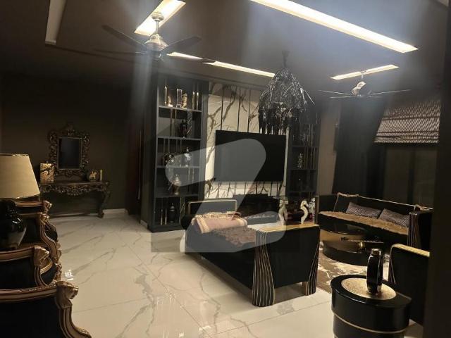 500 Square Yards Beautiful House For Sale E 11
