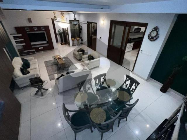 500 Yard Architecture designed Slightly Used Bungalow For Rent In DHA Phase 6