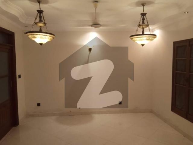 500 yard bumgalow for sale dha phase 7
