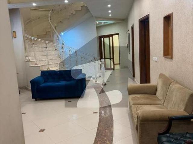 500 yard banglow for sale DHA Phase 2