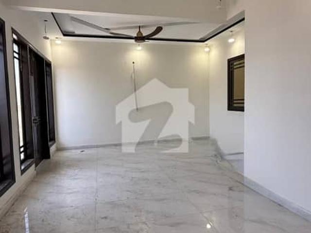 500 Yard Bungalow Upper Portion Available for Rent