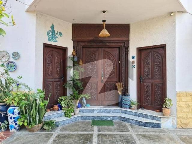 500 yard bungalow for sale